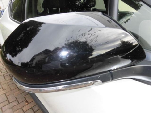 TOYOTA C-HR 2019 Image 40