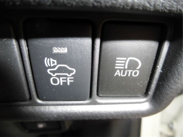 TOYOTA C-HR 2019 Image 48