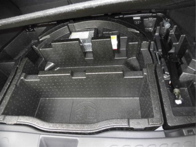 TOYOTA C-HR 2019 Image 52