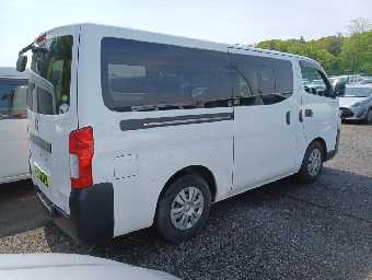 NISSAN NV350 CARAVAN 2017 Image 2