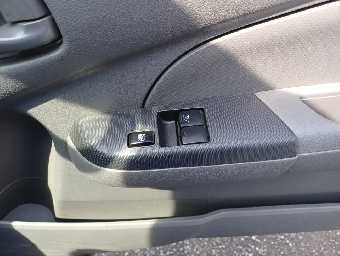 NISSAN NV350 CARAVAN 2017 Image 11