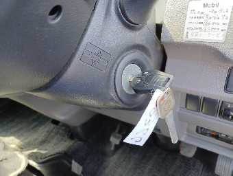 NISSAN NV350 CARAVAN 2017 Image 12