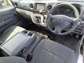 NISSAN NV350 CARAVAN 2017 Image 7