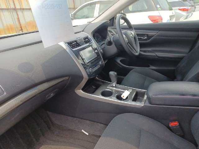 NISSAN TEANA 2016 Image 19