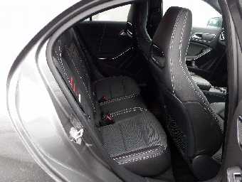 MERCEDES BENZ A CLASS 2017 Image 12