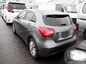 MERCEDES BENZ A CLASS 2017 Image 16