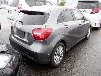 MERCEDES BENZ A CLASS 2017 Image 17