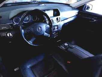 MERCEDES BENZ E CLASS 2010 Image 3