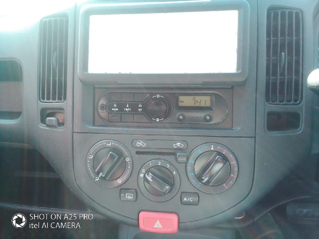 NISSAN A.D S/V 2016 Image 20