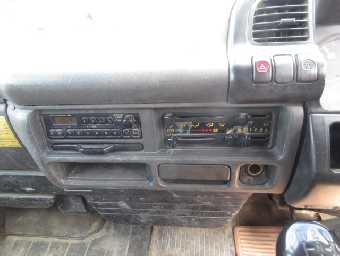 ISUZU ELF DUMP TRUCK 2002 Image 24