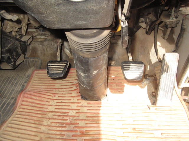 ISUZU ELF DUMP TRUCK 2002 Image 31