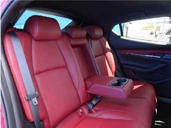 MAZDA MAZDA3 2019 Image 12