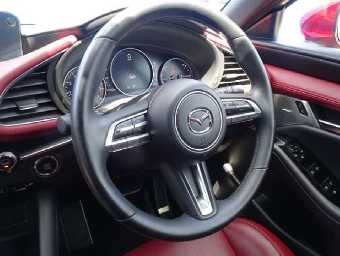 MAZDA MAZDA3 2019 Image 6