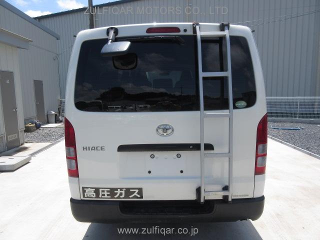 TOYOTA HIACE 2017 Image 4