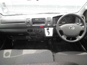 TOYOTA HIACE 2017 Image 7