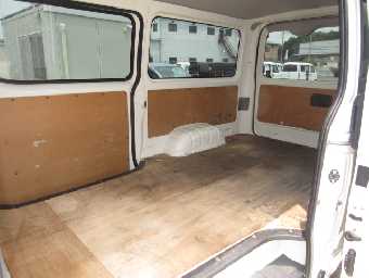 TOYOTA HIACE 2017 Image 9