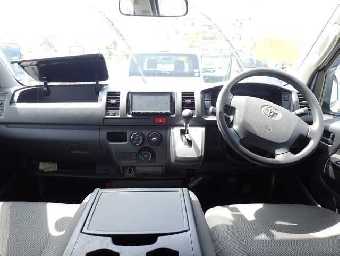 TOYOTA HIACE 2016 Image 3