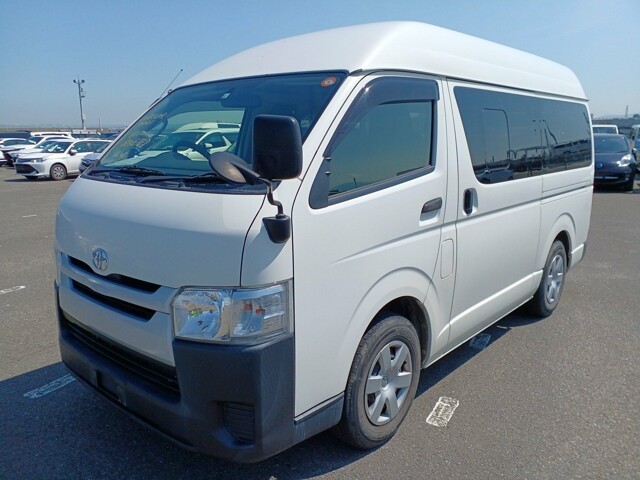 TOYOTA HIACE 2016 Image 27