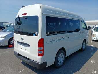 TOYOTA HIACE 2016 Image 17