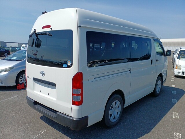 TOYOTA HIACE 2016 Image 28