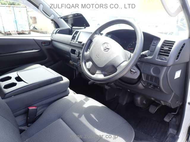 TOYOTA HIACE 2016 Image 6