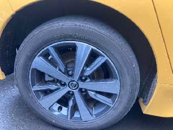 NISSAN LEAF 2019 Image 9