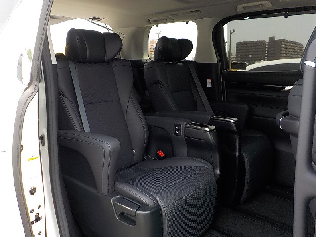 TOYOTA ALPHARD 2021 Image 23