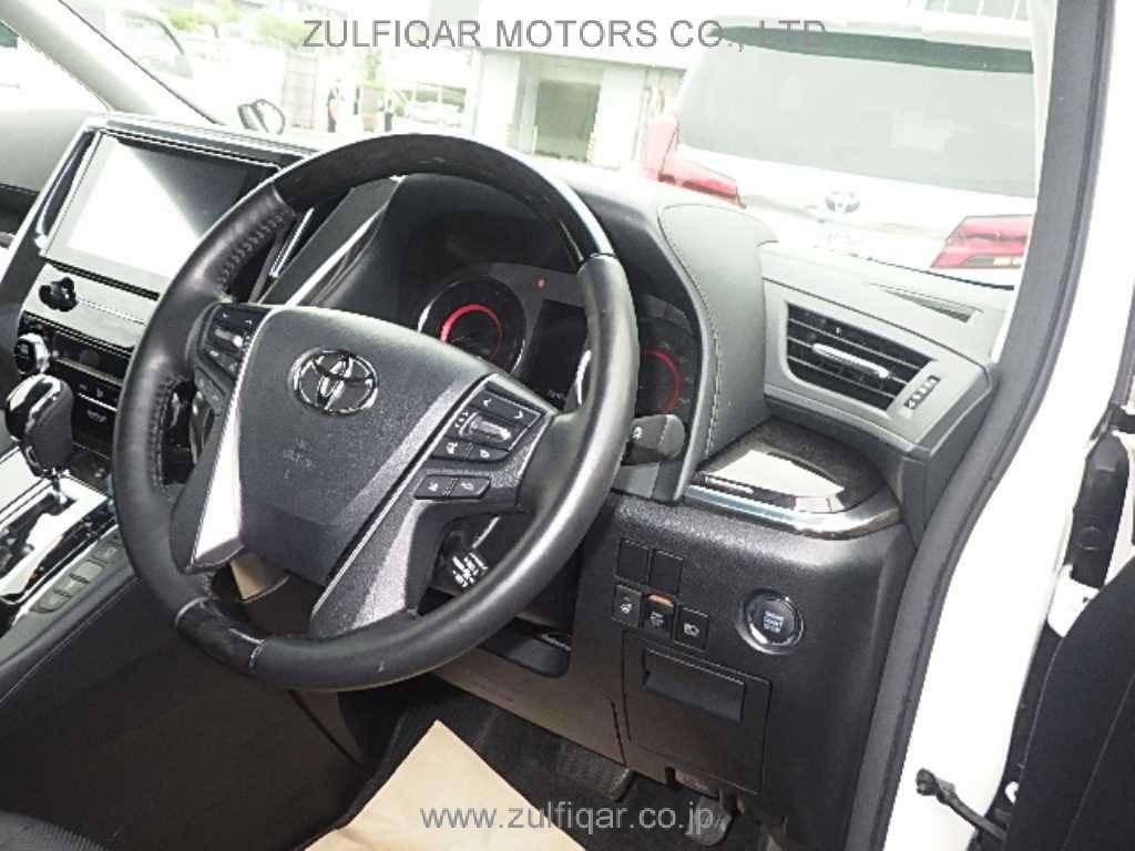 TOYOTA ALPHARD 2021 Image 7