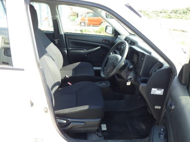 TOYOTA PROBOX 2017 Image 22