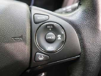 HONDA VEZEL 2017 Image 2