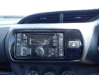 TOYOTA VITZ 2017 Image 11