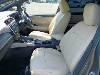 NISSAN LEAF 2019 Image 17