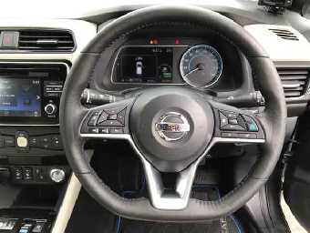 NISSAN LEAF 2019 Image 7