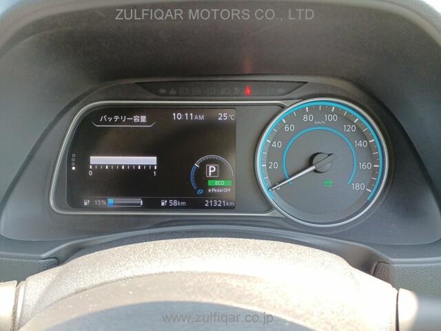 NISSAN LEAF 2019 Image 9