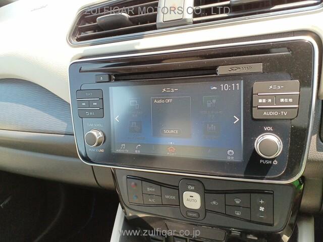 NISSAN LEAF 2019 Image 10