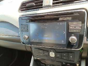 NISSAN LEAF 2019 Image 10