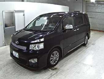 TOYOTA VOXY 2012 Image 2