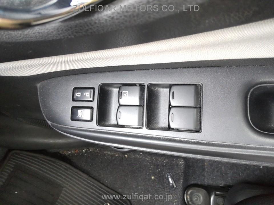 NISSAN NOTE 2017 Image 11