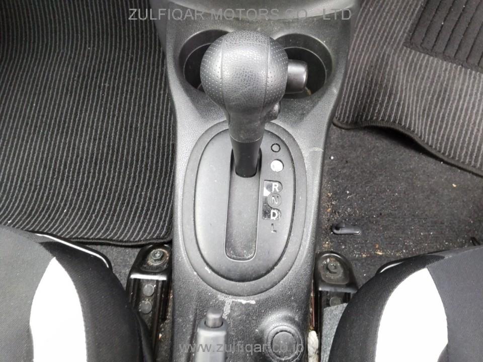 NISSAN NOTE 2017 Image 9