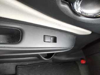 NISSAN NOTE 2017 Image 10