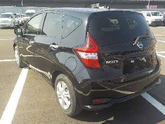 NISSAN NOTE 2018 Image 21