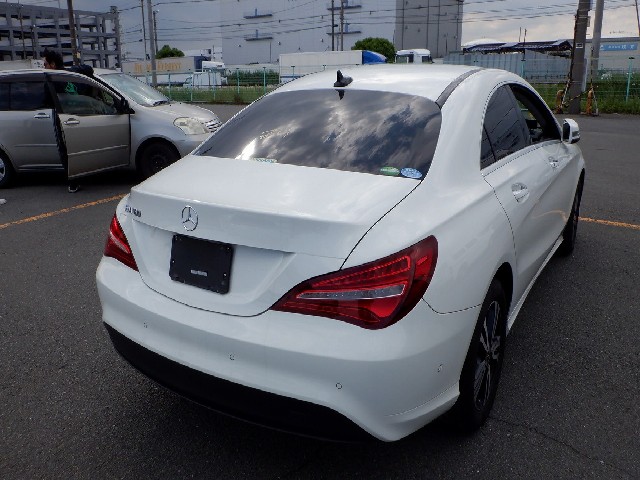 MERCEDES BENZ CLA CLASS 2017 Image 22