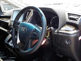 TOYOTA ALPHARD 2017 Image 7