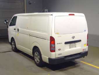 TOYOTA HIACE 2014 Image 4