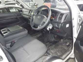 TOYOTA HIACE 2014 Image 5