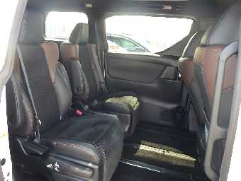 TOYOTA ALPHARD 2017 Image 11