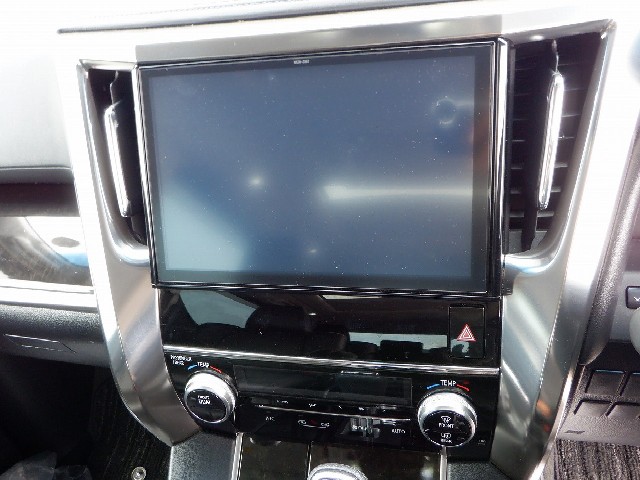 TOYOTA VELLFIRE 2017 Image 19