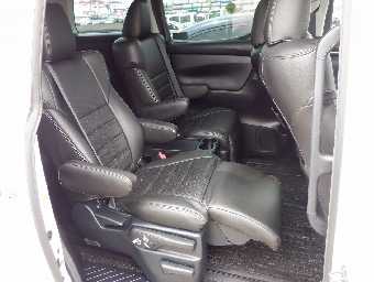 TOYOTA VELLFIRE 2017 Image 16