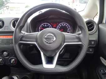 NISSAN NOTE 2017 Image 3