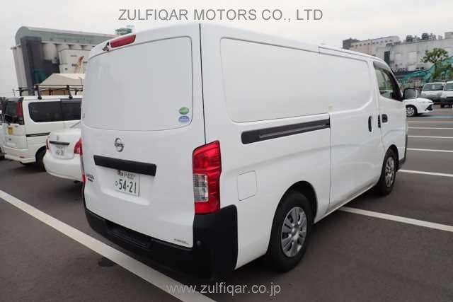 NISSAN NV350 CARAVAN 2017 Image 2